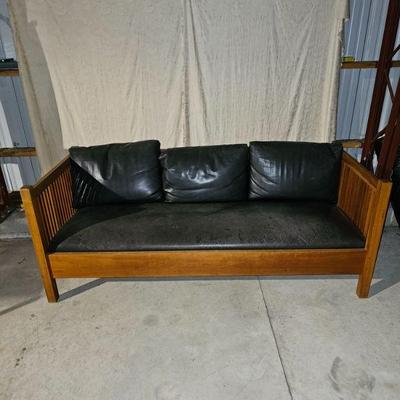 https://www.auctionninja.com/stress-free-estate-services-llc/sales/details/astounding-estate-auction-vintage-xmas-collectibles-jewelry-an...