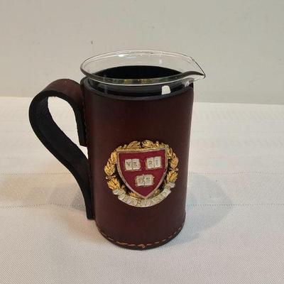 https://www.auctionninja.com/stress-free-estate-services-llc/sales/details/astounding-estate-auction-vintage-xmas-collectibles-jewelry-an...