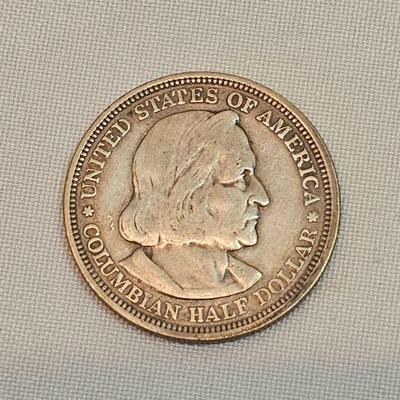https://www.auctionninja.com/stress-free-estate-services-llc/sales/details/astounding-estate-auction-vintage-xmas-collectibles-jewelry-an...