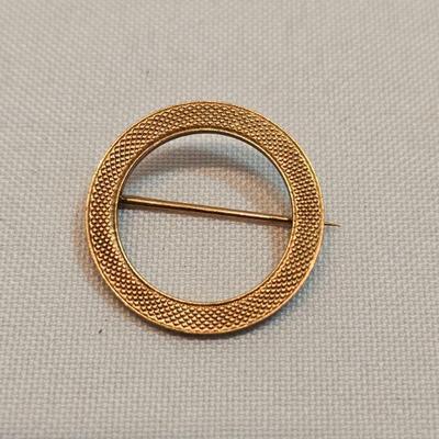https://www.auctionninja.com/stress-free-estate-services-llc/sales/details/astounding-estate-auction-vintage-xmas-collectibles-jewelry-an...