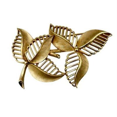 Lot 124  
Crown Trifari Gold-Toned Fall Leaf Brooch