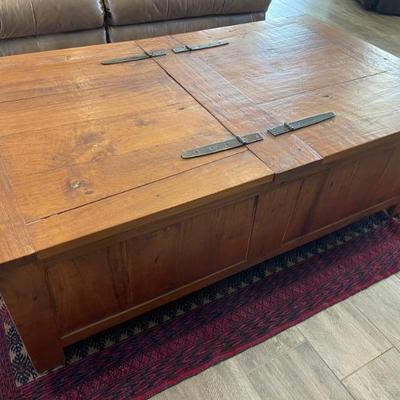 Coffee table with storage 