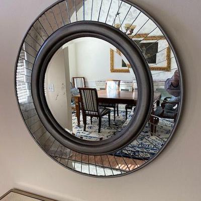GREAT ROUND MIRROR (SLIGHT DAMAGE ON OINE AREA)
