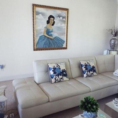 W. SCHILLIG PRIMANTI LEATHER SECTIONAL SOFA W/ CHROME ACCENTS DESIGNED BY JAN ARMGARDT AND THE END LIFTS TO AN ANGLE SO YOU CAN LIE DOWN