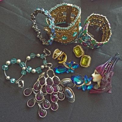 AQUA BLUE AND OTHER SHADES OF BLUE COSTUME JEWELRY