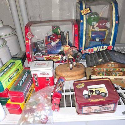#3340 • M & M's Toys, Hershey's 1913 Model T Van, Chewing Gum Tins, Coca-Cola Tin, Music Boxes
