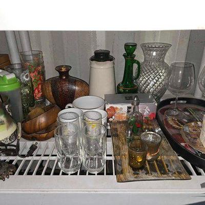 #3288 • Glass Cups, Decorative Plate, Wooden Bowls, Serving Trays, Lamp
