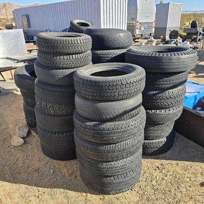 #2162 • (42) Tires
