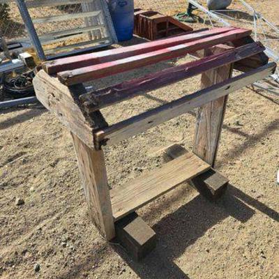 #4002 • Wooden Saddle Rack
