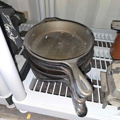 #3290 • (6) Cast Iron Skillets
