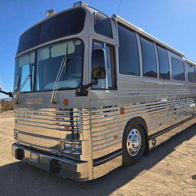 #100 • 1985 Prevost Motorhome
