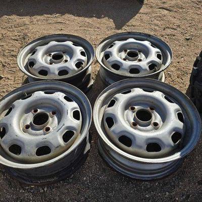#2048 • Set of 4 Lug Steel Wheels
