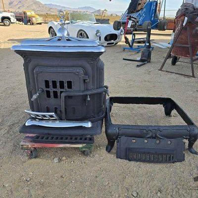 #2005 • Hearth Craft Cast Iron Wood Burning Stove
