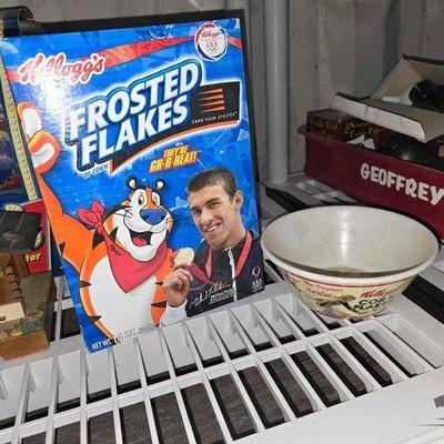 #3342 • Empty Kellogg's Frosted Flakes 2008 Olympic Box and Bowl
