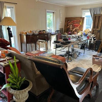 Estate sale photo