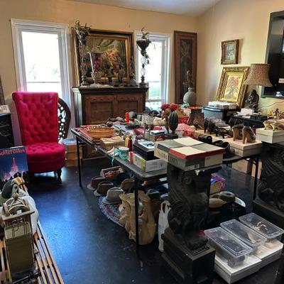 Estate sale photo
