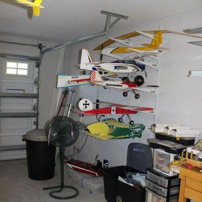 boat in bottom picture not available