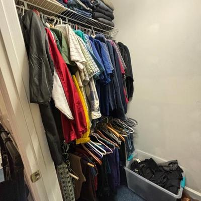 Men’s pants sizes 29”-36” waist 