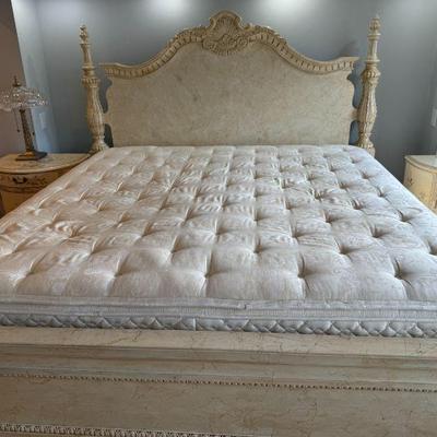 Showing King Size Mattress.