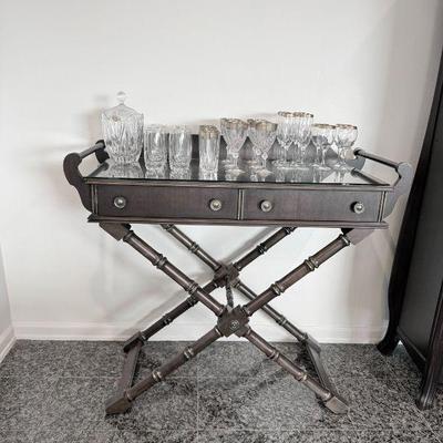 Lane Altavista Champaign Style Dry Bar Sideboard/Console. 46 in W | 19 in D | 40.1/8 in H