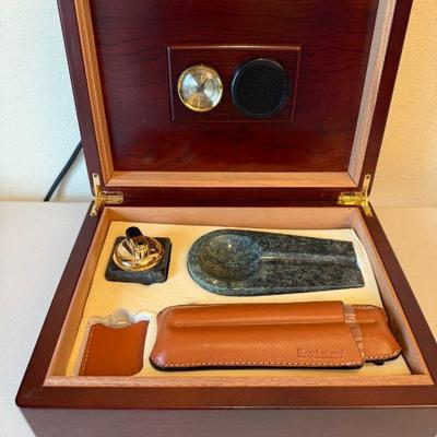 Brookstone Humidor Set - NIB  (1 of 2  sets).