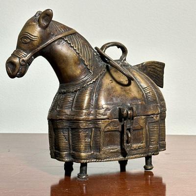 Bronze donkey-form box | Basket style donkey-form box with a latching hinged lid and hanging hook- heavy! - h. 7.5 x l. 8 in

