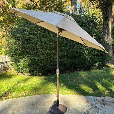 Outdoor Patio Umbrella | Treasure Garden, adjustable. - dia. 18.5 in (base)

