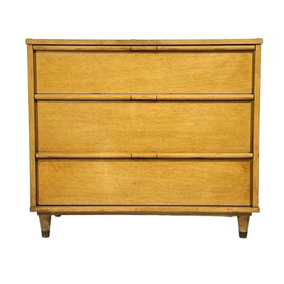 MAINLINE MID-CENTURY CHEST OF DRAWERS | Three-drawer dresser in blonde wood, top with later glass. - h. 32 x w. 19 x l. 36 in

