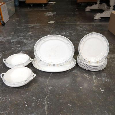 Bristol Pountney & Co Ltd. Fine China Dinnerware Set (14pcs Total)
