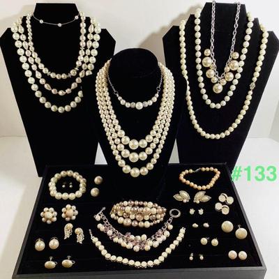 Silver Tone and Pearl Fashion/Costume Jewelry