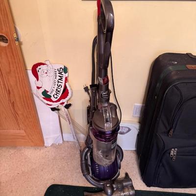 Dyson Vacuum 