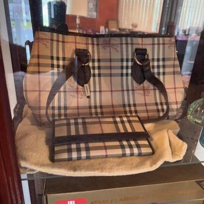 Authentic Burberry Purse and Wallet