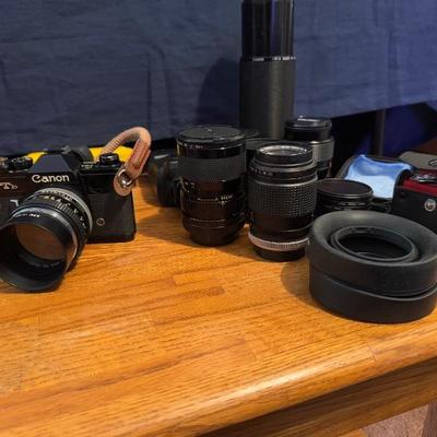 Cannon Camera with several lens