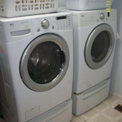 LG Steam Washer / Dryer with pedestals