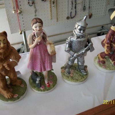 OZ Collectibles