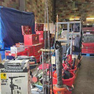 #3650 • Tack with 7 Fishing Poles
