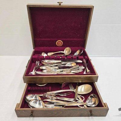 #1456 • Naken Silverware Chest
