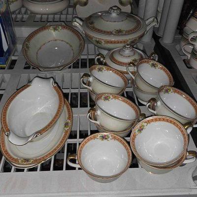 #2462 • Imperial China Set
