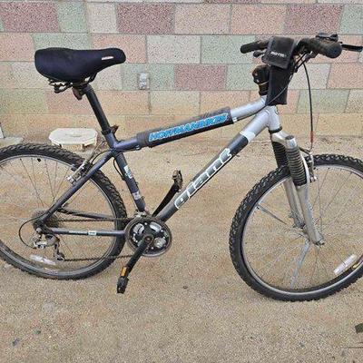 #182 • Giant Rincon SE Mountain Bike
