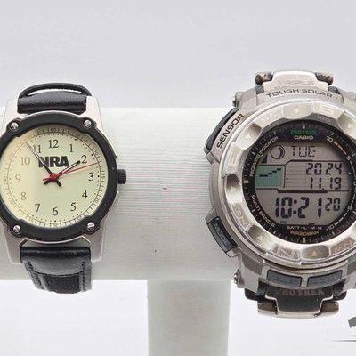 #708 • (2) Mens Wrist Watches

