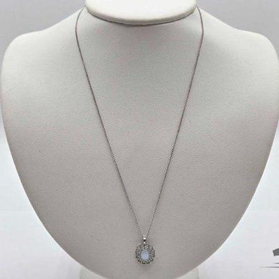 #850 • Costume Jewelry Necklace & Pendant
