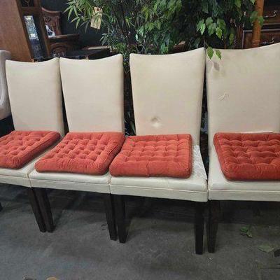 #5092 • 4 Chairs With Cushions
