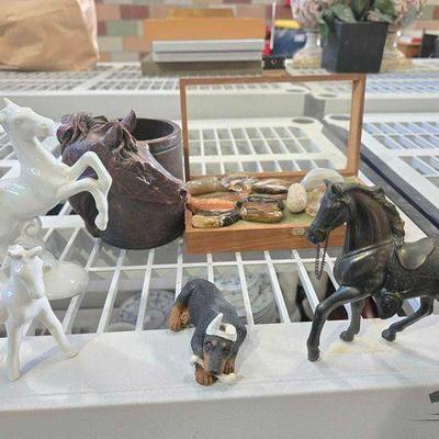 #2486 • Minerals, Figures & Horse Pencil Holder
