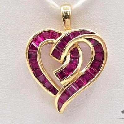 #334 • 14K Gold Baguette Rubies Heart Pendant, 2.90g
