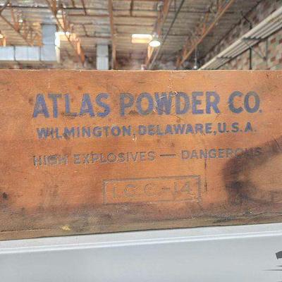 #2280 • Wooden Atlas Powder Co. Crate

