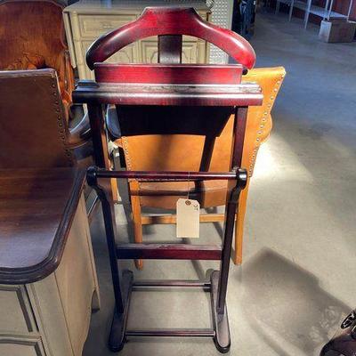 #4058 • Wooden Valet Stand
