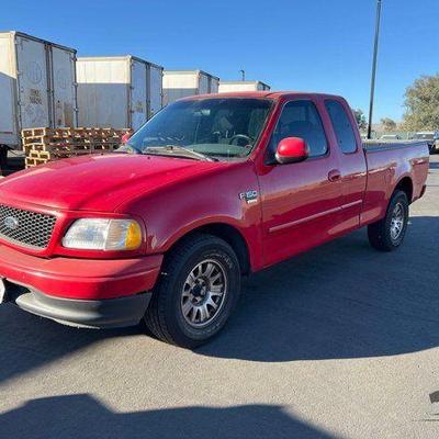 #110 • 2001 Ford F-150

