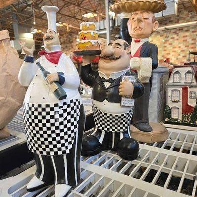 #2278 • (3) Chef/Butler Figures
