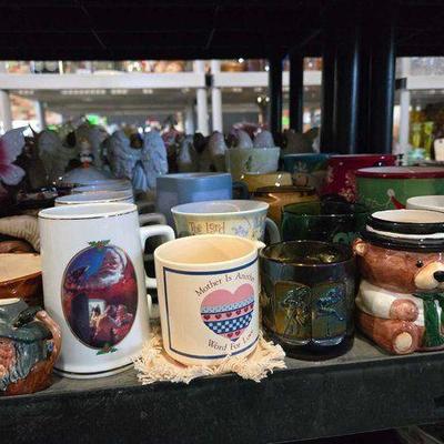#2114 • (23) Mugs & Cookie Jar
