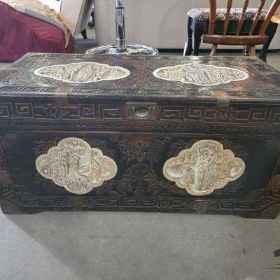#5312 • Oriental Carved Trunk

